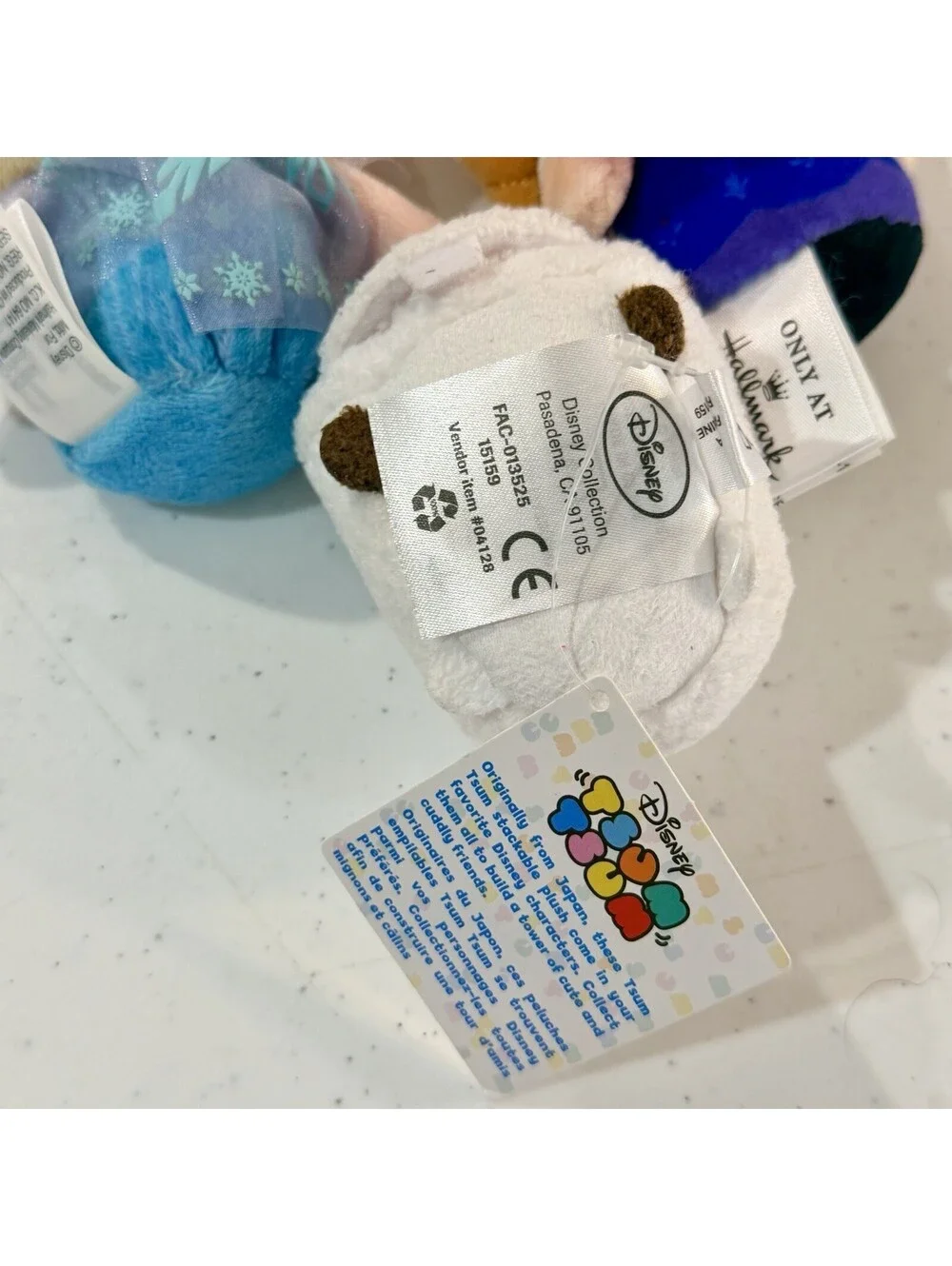 Hallmark Itty Bittys Lot Of 2 - Disney FROZEN Elsa & Anna + Olaf Tsum Tsum  ❄️